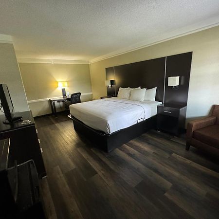 Travelodge By Wyndham Tuscaloosa Exterior foto